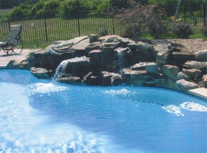 natural themes for your Maryland pool