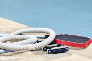 Spring Pool Season: Choosing the Right Automatic Pool Cleaner 