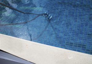 4 Reasons to Take Advantage of Weekly Pool Maintenance