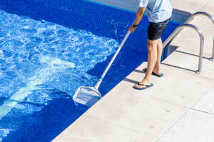 Sunrise Pools Professional to Close Your Swimming Pool